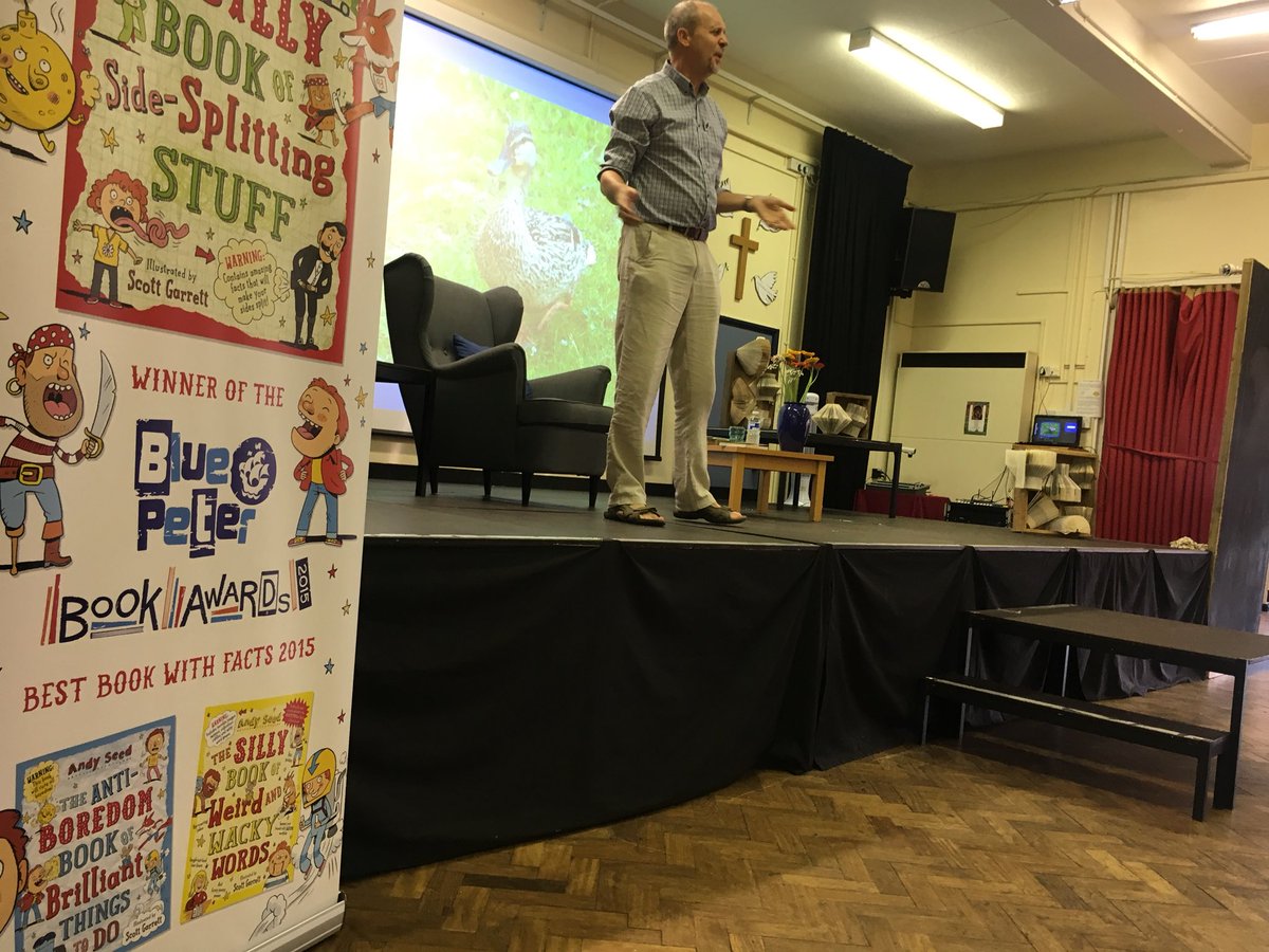 morefluids's tweet photo. @bfocl @HorfieldCE @bristolmum @BristolLive @bristol247 @MichaelRosenYes Its very very good! Go down, tickets on the door. Open until 6. Meet authors. Engaging talks, kids love it. Nice &amp; chilled. Fun!!! https://t.co/aVh1EoON0x