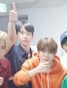 나 tweet media