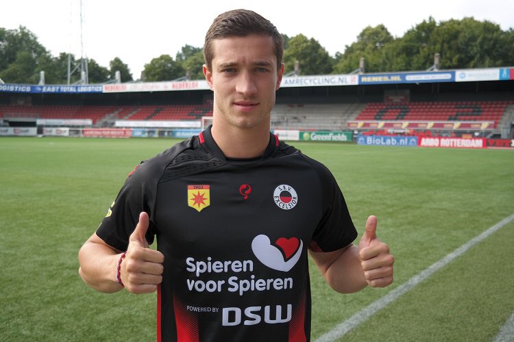 excelsiorrdam's tweet photo. 💬 Lees hier het interview met onze aanwinst Hervé Matthys ➡️ https://t.co/WWxNLpv3Ju #samensterk #writinghistory ⚫️🔴 https://t.co/y6DAwN9Pva