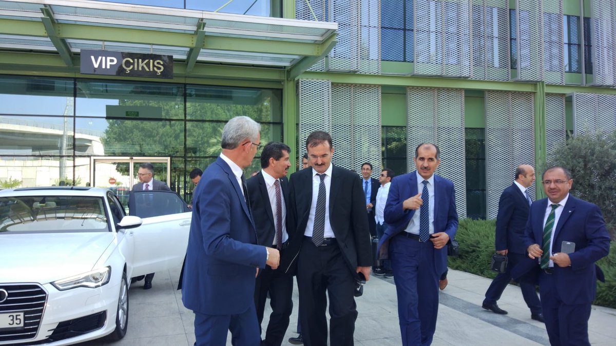 Tarım ve Orman Bakanımız Sayın Bekir PAKDEMİRLİ'nin programına iştirak etmek üzere izmirdeyiz.

#İzmir