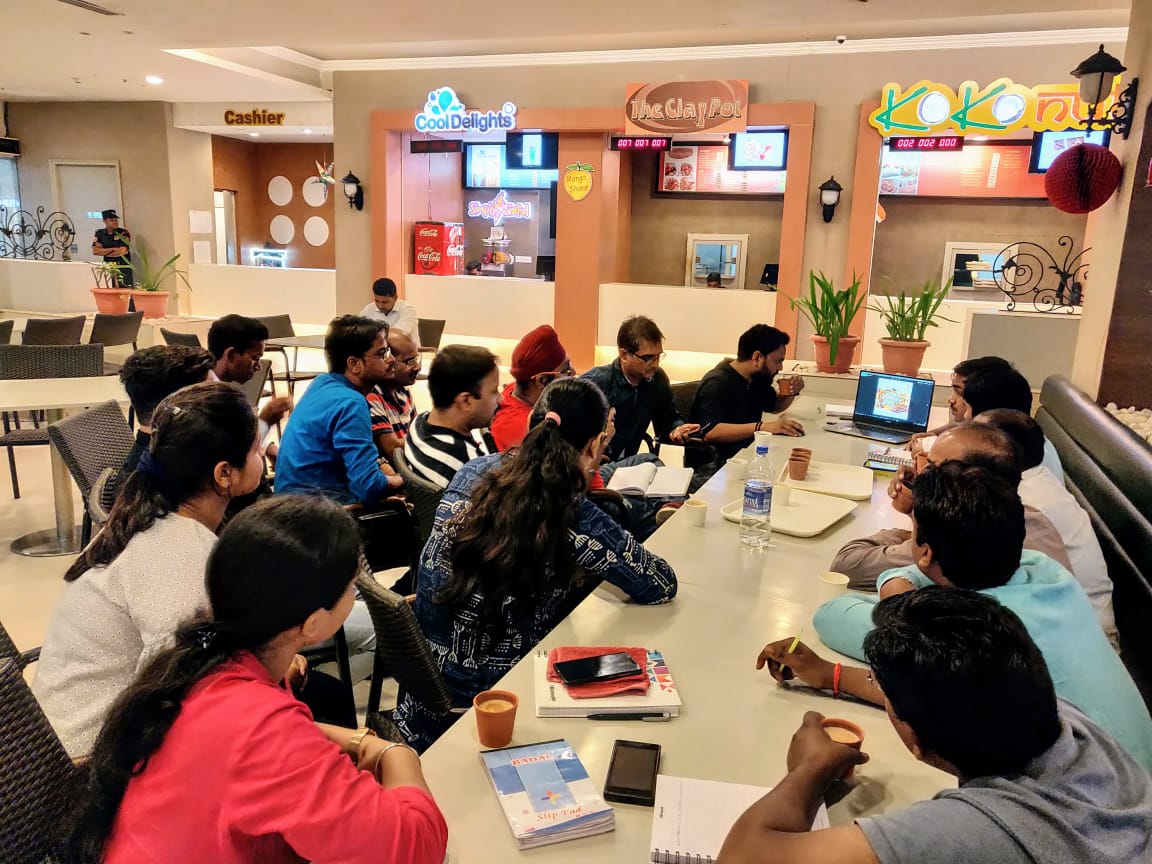 KonsoleGroup's tweet photo. and Team Lead Mr. Trilokvijay Suryavanshi.
#konsolers #creativeleadership #creativity #designers #CreativeConfidence #graphicdesigner #videodesigners #creativeteam https://t.co/KXJDEwtmFf