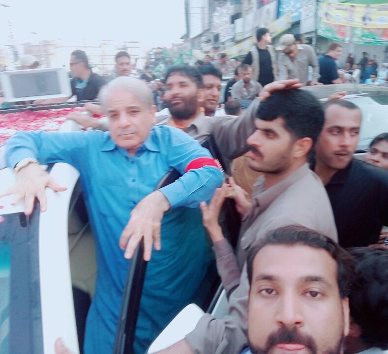 MUHAMMA23837010's tweet photo. RALLY WITH SHABAZ SHARIF SHB https://t.co/AII39eZtLd