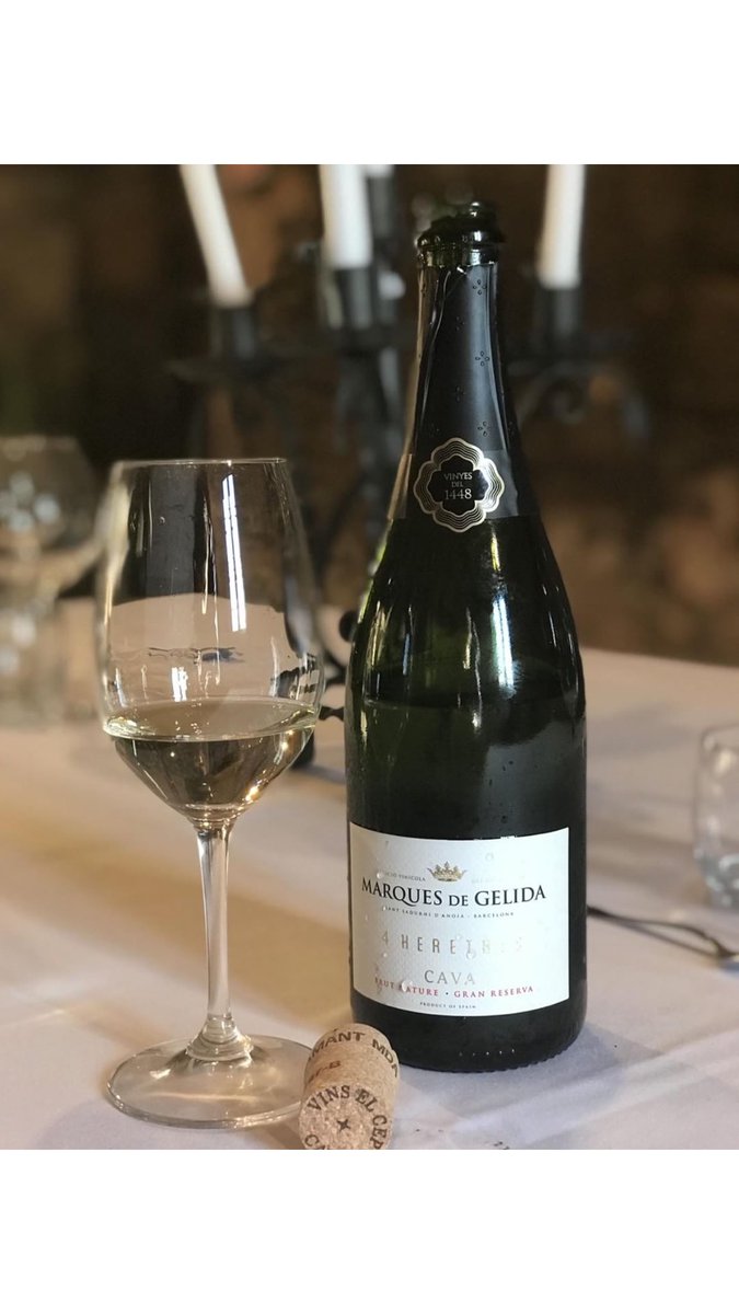 VinselCep's tweet photo. "4 Heretats, un clàssic de la casa"
#cava #4varietats #4families #4dones #4heretats
Can Prats | Can Miquel | Can Castany | Can Simon
#cavalovers #cavamoments #cavaPenedès https://t.co/Fv5XiXGGzH