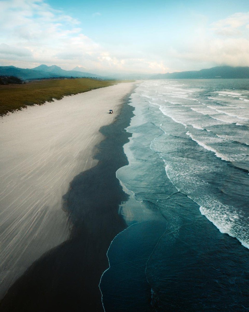 passengerwear's tweet image. Tag a friend who loves and empty beach..
#madetoroam #emptybeach