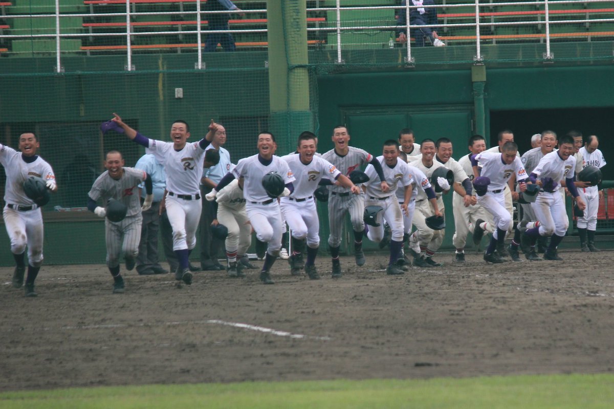 kamazu235's tweet photo. 今日で高校野球が終わりました
連合でやれてほんと良かったと思う
短い間ありがとう
マネのみんなもありがとう
2日間暑い中応援ありがとうございました。応援してもらったおかげで最高の日になりました https://t.co/FY0F2qbd6X