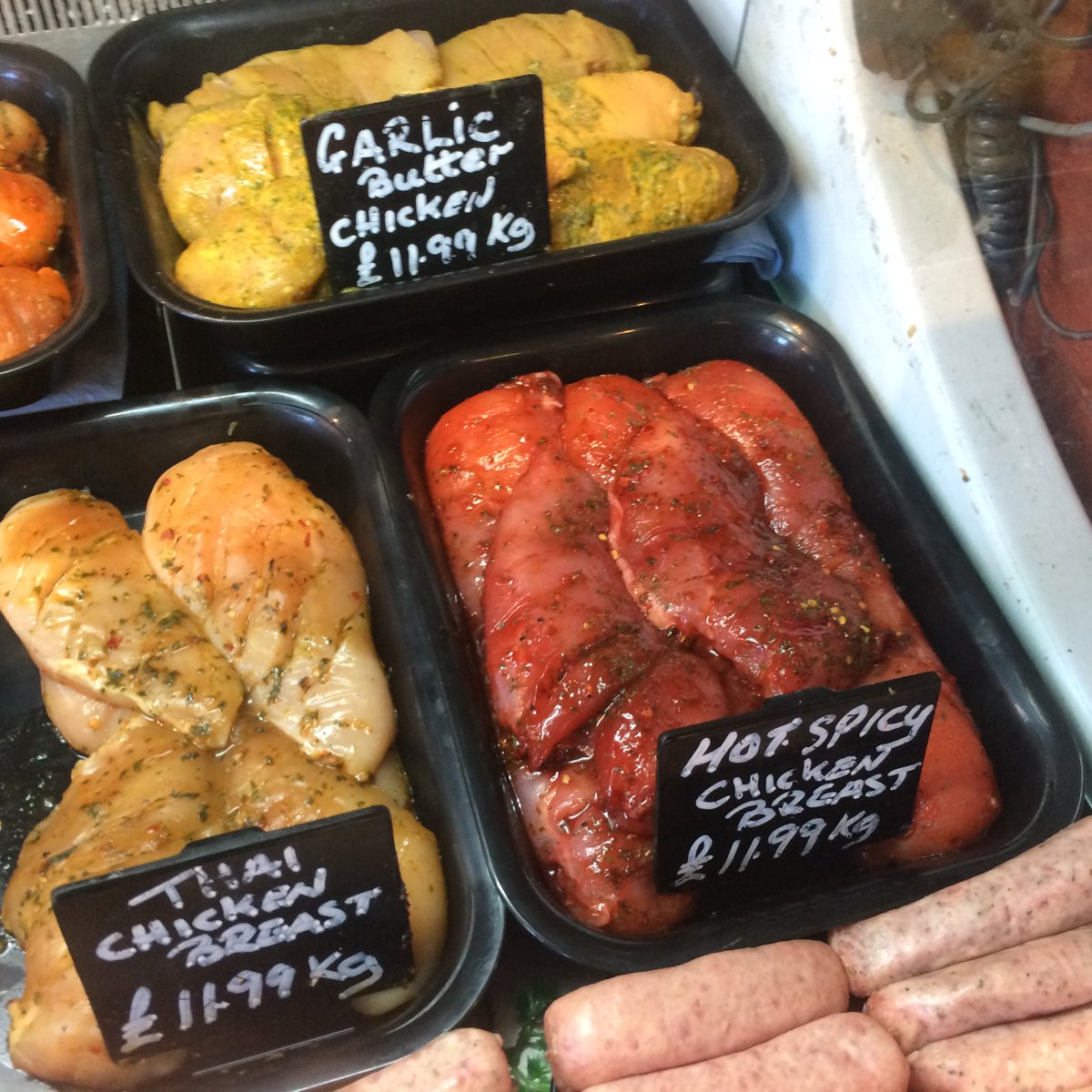 CleaversLondon's tweet photo. Another PERFECT day for a a barbie... or even a Ken ..!!!😊😊 #bbq  #bbqmeat #oldyorkroad #wandsworthtown #wandsworth #tooting #southfields #putney @NappyValleyNet @TasteTooting @PutneyHive @timeandleisure @WandsworthTown https://t.co/lhJozonM83