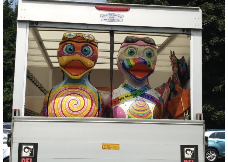 LetsGoQuackers's tweet photo. @TravelJunkieGrl Thank you for continued support
& .........
Did you see 2 of us are actually in the Telford Carnival tomorrow 🎉🎉
Peace & C-Elli-Brate
Great fun #guestsofhonour #letsgoquackers https://t.co/JYqYsZSO85
