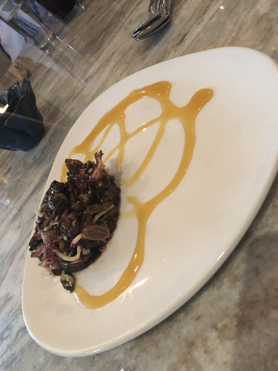 SuyapaPV's tweet photo. Delicious food and great conversation with chef #TimMa and @pitzercollege students. Thank you @kyirisan for great food and great evening! https://t.co/mtmIiYe0Il