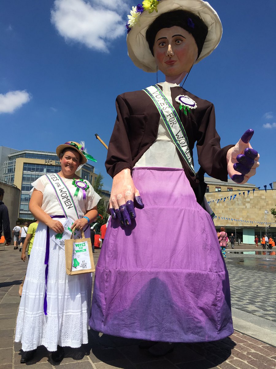 Beautiful day for some campaigning with ⁦⁦@CecilGreenArts⁩ #BradfordFestival