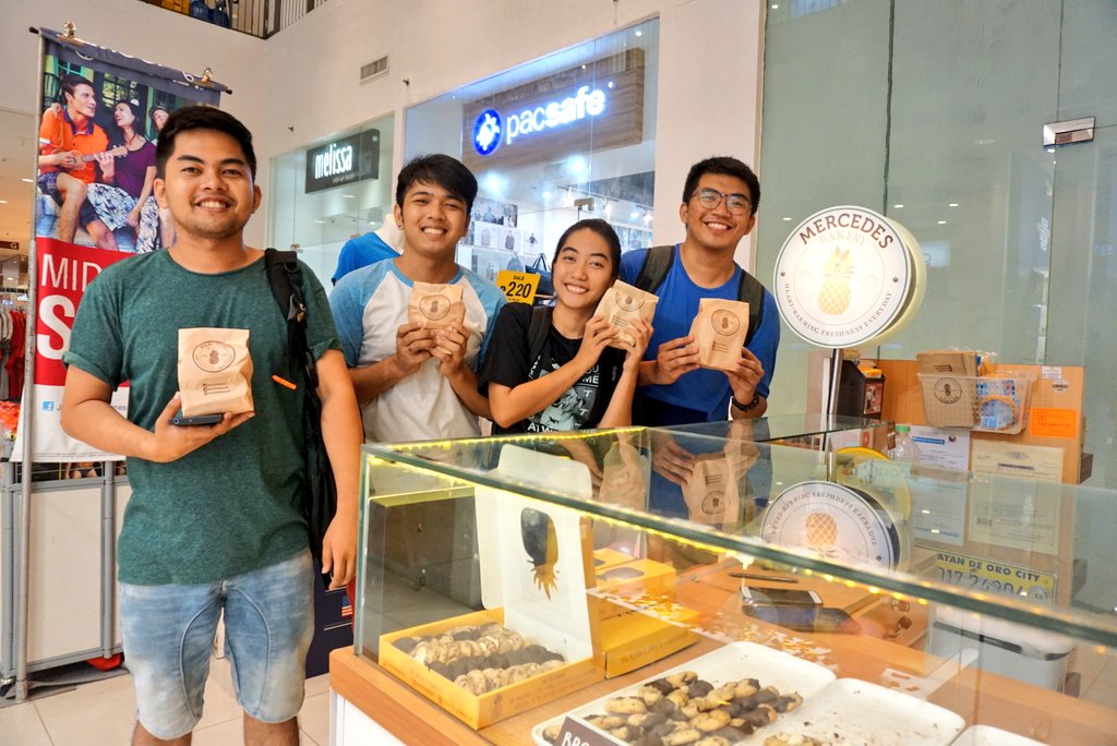 mtthw_jhn's tweet photo. A treat after a fulfilling Saturday. Thank you, Mercedes Bakery and @oceanreset.
#TheOceanResetProject #FirstWave https://t.co/kG8jmVtROd