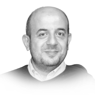 Hocam, sen gittin; doğallık gitti, içtenlik gitti, samimiyet gitti, dostluk gitti. Her zaman kalbimizde, her zaman dualarımızdasın #İlhanVARANK <a href="/BoteYTU/">Yıldız BÖTE</a>