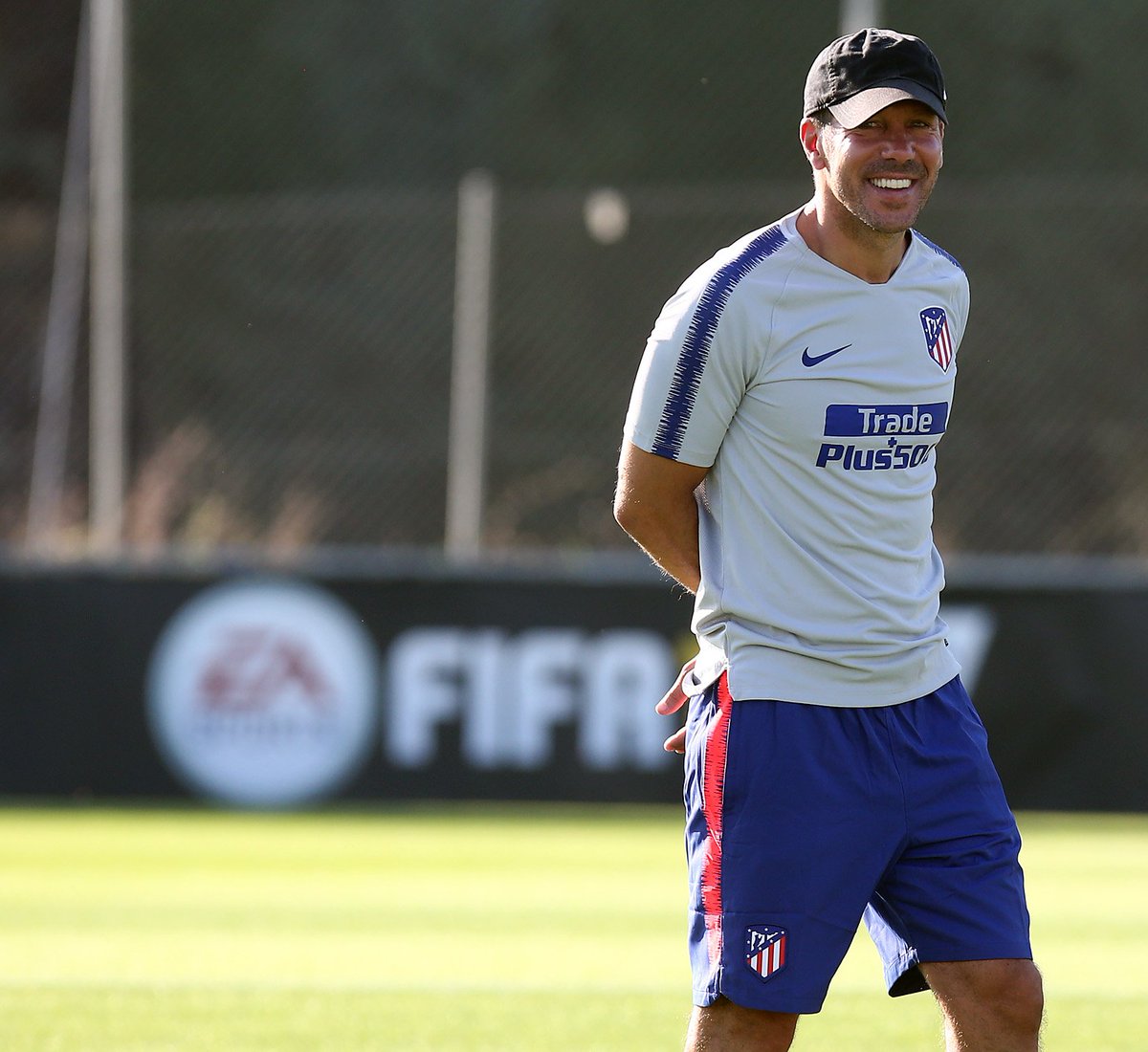 Atleti's tweet photo. ¡Empezamos el sábado con energía! 💪
☀⏰ ¡Madrugón para continuar con nuestra puesta a punto!
➕📸➡ https://t.co/eRLvpk2H0Y 
#AúpaAtleti https://t.co/fS7aPAk8jx