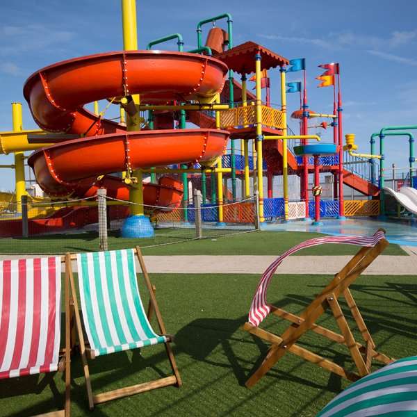 Park Holidays UK tweet media