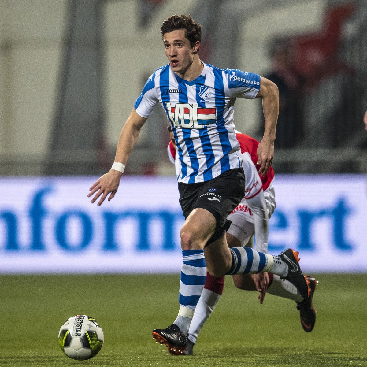 FCEindhoven's tweet photo. Succes in de Eredivisie @MatthysHerve! https://t.co/wince6iRcV