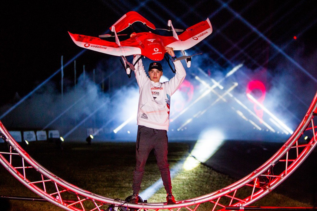 TheDrum's tweet photo. Vodafone's drone, the Wingcopter XBR sets Guinness World Record https://t.co/3oHihkcmVG https://t.co/3fLWBKnv0Z