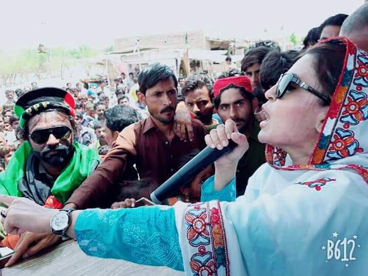 ShaziaTeam's tweet photo. یوسی کھائی میں امیدوار NA-216 شازیہ عطا مری کا شاندار استقبال
جیالون اور ورکروں سے جوشیلے انداز میں خطاب ۔۔
@BBhuttoZardari @ShaziaAttaMarri @Anny_Marri @JavedNLaghari https://t.co/G9UuiI55bF