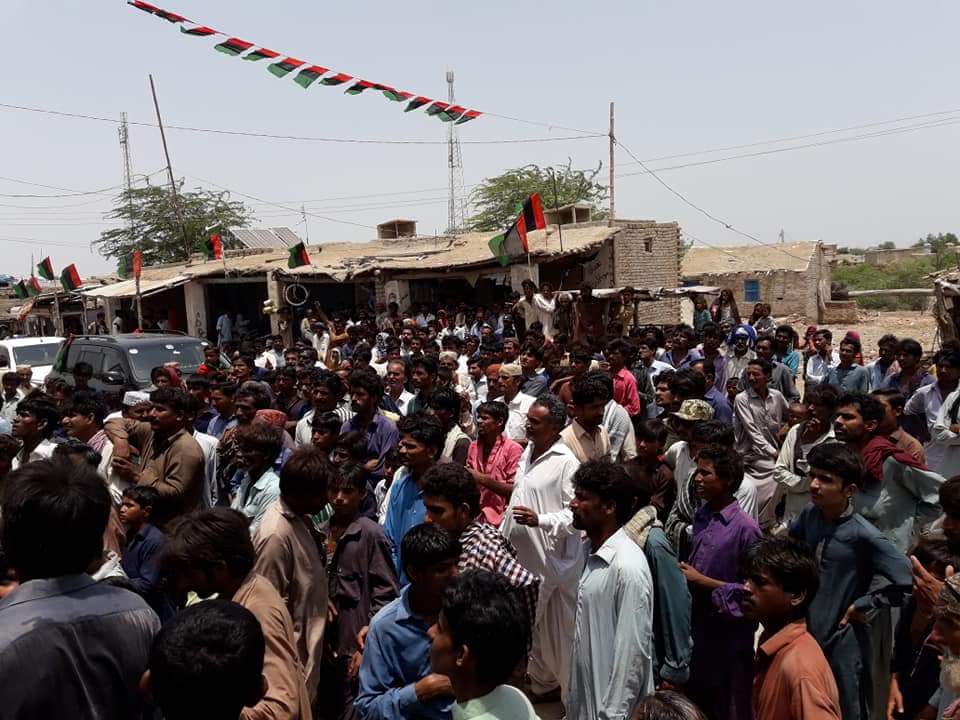 ShaziaTeam's tweet photo. یوسی کھائی میں امیدوار NA-216 شازیہ عطا مری کا شاندار استقبال
جیالون اور ورکروں سے جوشیلے انداز میں خطاب ۔۔
@BBhuttoZardari @ShaziaAttaMarri @Anny_Marri @JavedNLaghari https://t.co/G9UuiI55bF