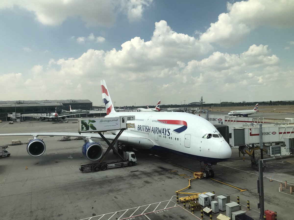 flybyday63's tweet photo. #A380 #GXLEA parked yesterday at Heathrow, waiting to fly us to San Francisco 🇺🇸
The prairies, grain fields and lakes of Saskatoon in Saskatchewan, Canada 🇨🇦 looks quite like a patchwork quilt from 38.000ft.
#Speedbird #BAW287 #Cockpitviews #Airbus #fl380 https://t.co/ovi47qC46k