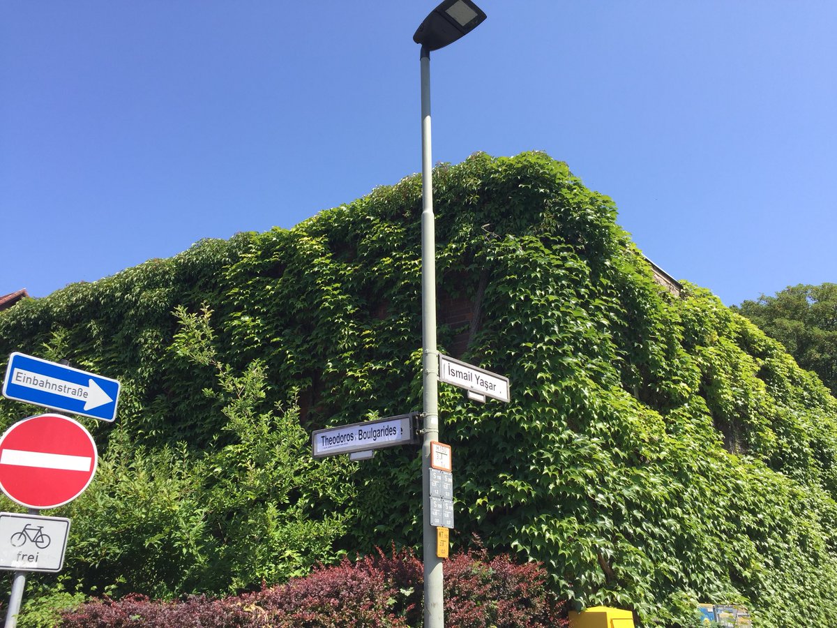 Wir sind bei der „Kein Schlussstrich“-Demo in #Göttingen. Friedrichstraße Ecke Obere Klarspüle. #keinschlusstrich #keinvergebenkeinvergessen