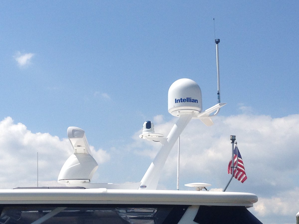 edsonmarine's tweet photo. Edson's Vision Series Mounts are an excellent way to secure your marine electronics to your boat. Power or Sail, Edson has the right equipment for your installation!
#EdsonMarine #ElectronicsMounts #VisionSeries #OnlyTheBestChooseEdson #MakingAdventuresHappen https://t.co/YeoFvmSCUX