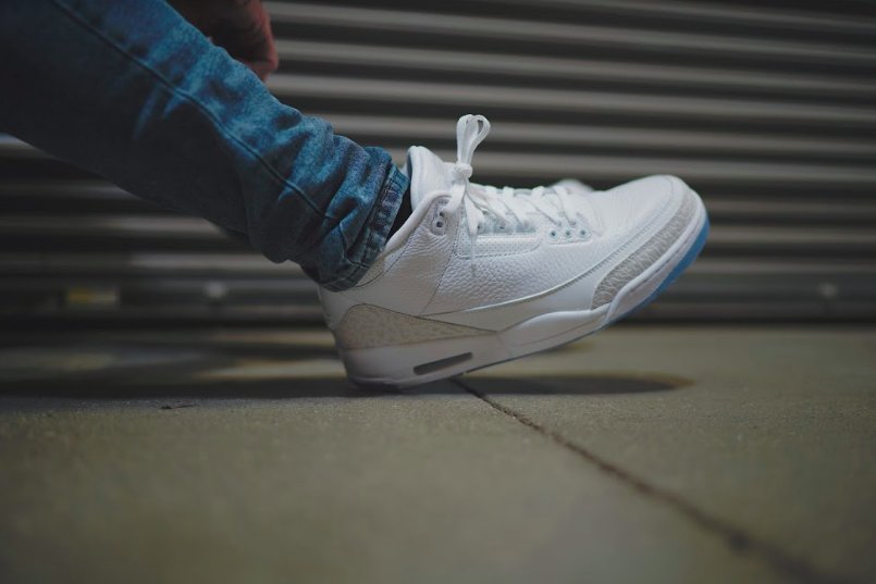 pure white retro 3