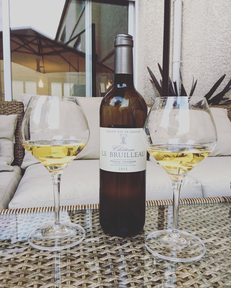 En quête d’un lieu atypique pour organiser vos réunions, comités, séminaires, ateliers à #Lyon ? Venez jeter un œil à l’#augusterie, nous vous ouvrons les portes de notre maison d’expressions 🔓👀

instagram.com/augusterie/?hl…