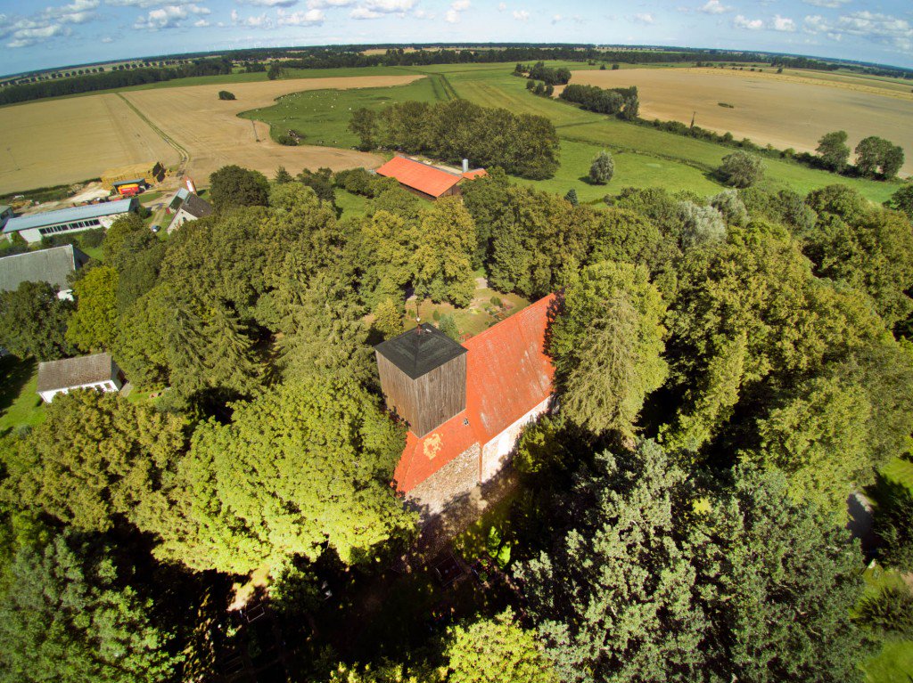 Pomm_Greif's tweet photo. Vortrag am 20.7.2018 im Gemeindehaus der Kommunalgemeinde #Glewitz: Siedlungs- und Kulturgeschichte im Kirchspiel Glewitz, Dr. Haik Porada
https://t.co/IaQKdibgVI https://t.co/IQfGVER7c1