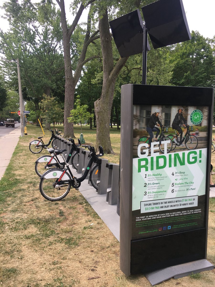 Your Saturday can’t really start without stopping by <a href="/WithrowMarket/">Withrow Market</a> Nice to see the hustle and bustle this early in the AM. Bumping into .<a href="/duskdances/">Dusk Dances</a> folks never hurts either. Learn how you can volunteer w/ this amazing group here duskdances.ca/en/get_involve… #CatchTheWave #DoMORE