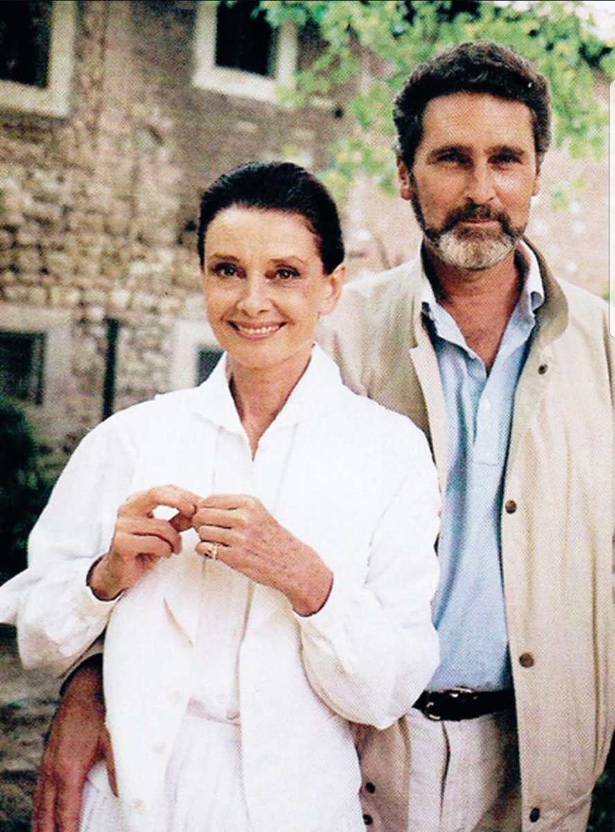 We send sincere condolences to the family of Audrey Hepburn on the news  of the passing of Robert Wolders, Audrey's longtime partner. Our thoughts and prayers are with you all x
