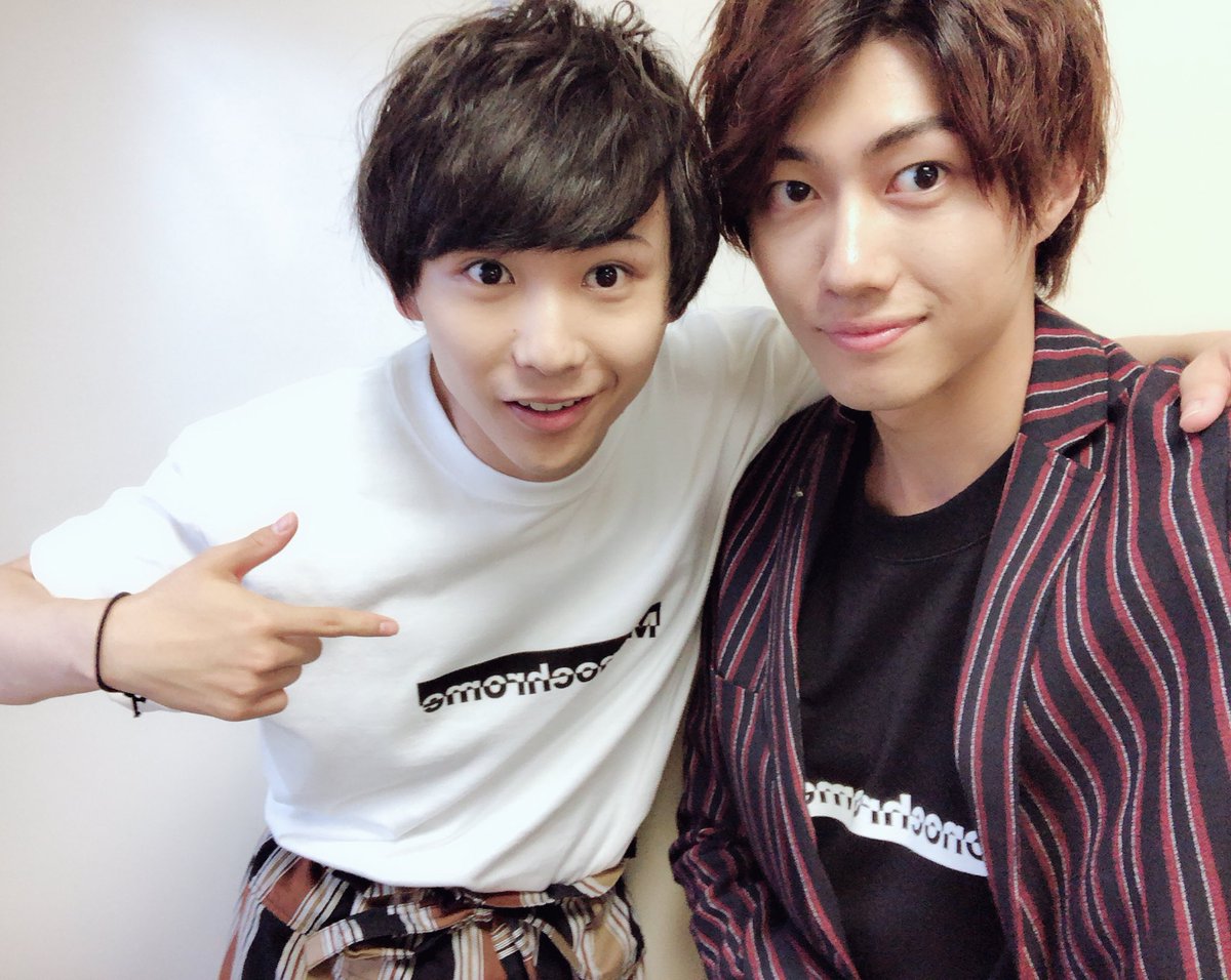 須賀健太 小坂涼太郎 Birthdayイベント ありがとうございました 皆様とお祝いすることが出来て嬉しかったです 剥がし役までやらせてもらいまして 笑 僕にまでたくさんのお声をかけて下さって本当に感謝です 涼太郎に綺麗にツッこめる人ランキング