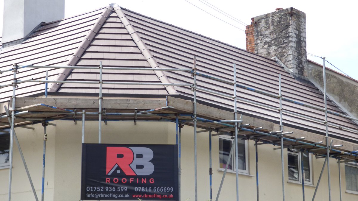rb_roofing_'s tweet photo. New Marley modern tiles installed on a project in Plymouth, new render works to chimney https://t.co/vbdKAQ9jn9