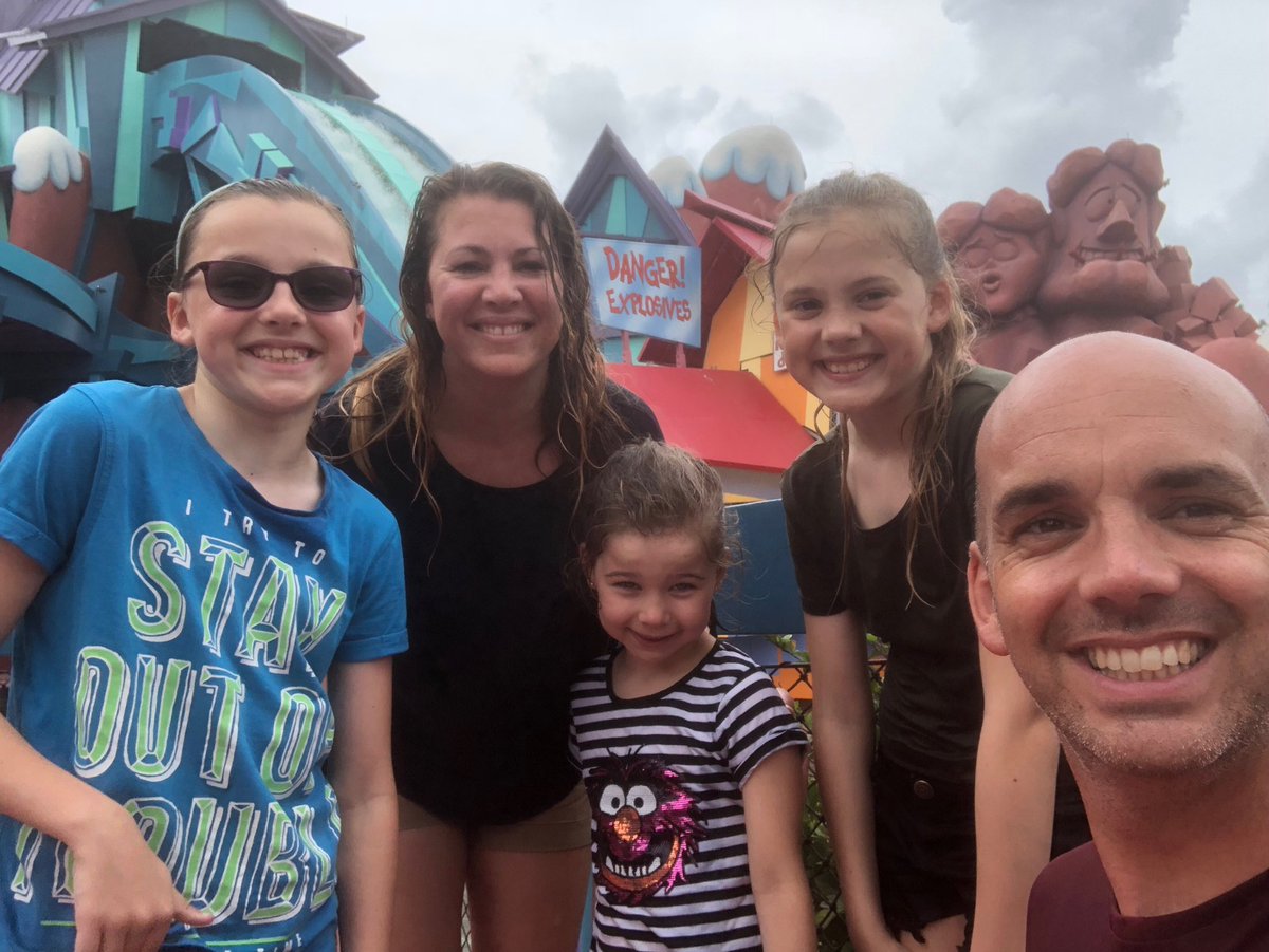 shakey142's tweet photo. #Greattimes #Missmyfamliy https://t.co/Y3aPABfqFu