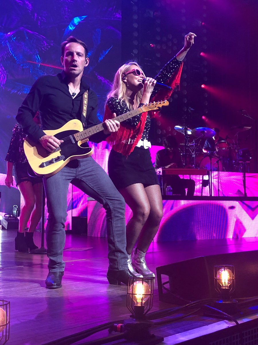 DJTaterRadio's tweet photo. @mirandalambert  rocked it at Riverbend!! https://t.co/t2P00h1hOR