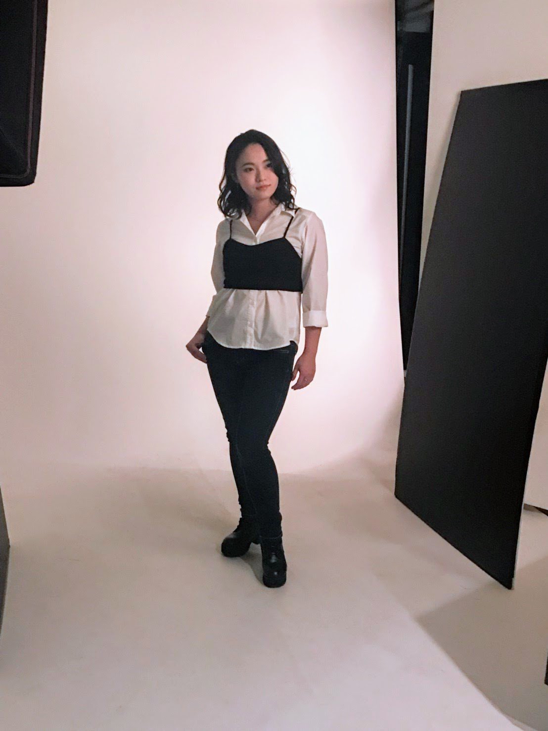 バンタンゲームアカデミー大阪 声優学部女子組の宣材写真撮影の様子です 男子組同様にプロの方々にメイクや撮影をしていただきました 声優 バンタン ゲーム アニメ 宣材写真 オーディション写真 かわいい デビュー カメラ メイク オシャレ