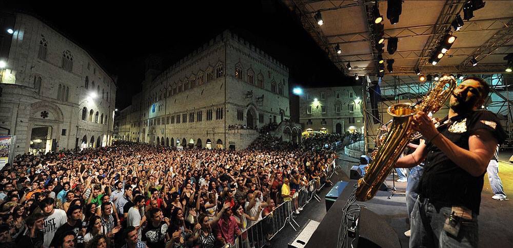 ERGnow's tweet photo. Sino al 22 Luglio vi aspettiamo a #Perugia per #Uj18! In #ERGsquare grandi musicisti e grandi concerti con tutta la nostra #energia!
#meetERG #GreenenERGymakers https://t.co/sptOy9fRgh