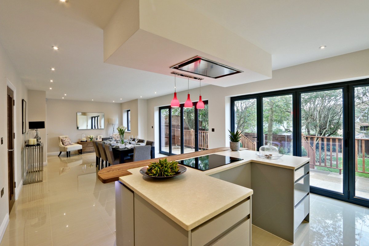 JasonOliverProp's tweet photo. FOR SALE-  Newly built 6 bed double fronted detached property. Finished to a very high standard. Located ideally for both tube and overground lines. Close to Cockfosters high street. 

https://t.co/N7QjaQKLIH https://t.co/Pmggjk8QaR