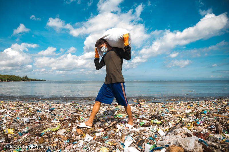 The equivalent of a truckload of plastic enters the oceans every minute. By 2050, there will be 12 billion tonnes of plastic waste in natural environments. That needs to stop. #BreakFreeFromPlastic #Useless #Wasteless