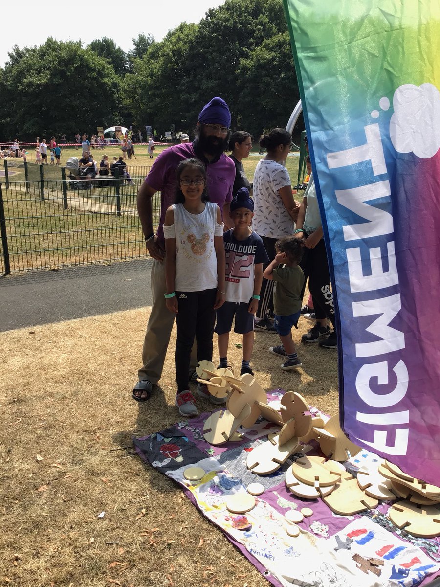 FIGMENTDerby's tweet photo. Big jigsaw on the go in sunny Sinfin! @SinfinCommunity https://t.co/VcUP1lnZvo