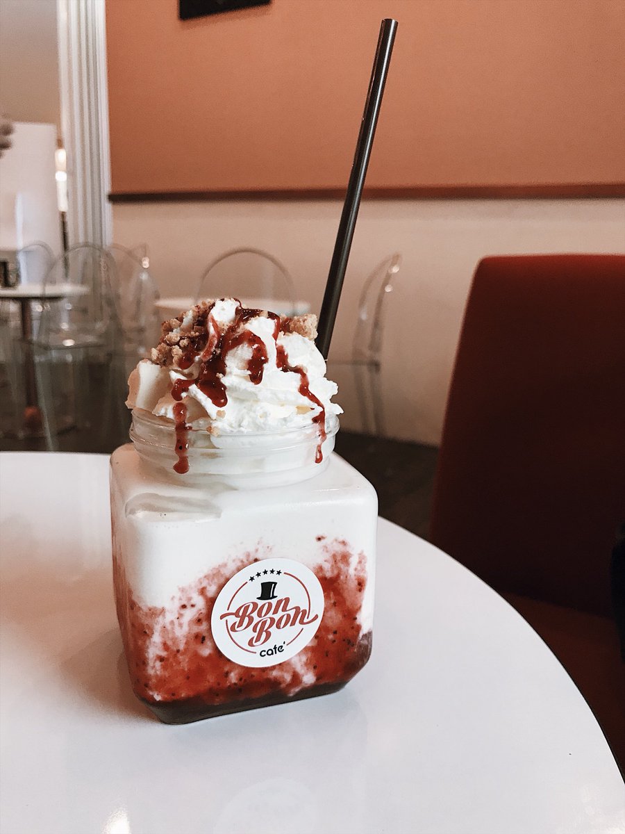 peemoniwa's tweet photo. Bon Bon Cafe • Ngamwongwan
ออกมาทางนนท์สักหน่อย กับคาเฟ่ในเอสพลานาดงามวงศ์วาน เน้นไปทางของหวาน โดยรวมติดใจเครื่องดื่ม ราคาโอเค ใครอยู่แถวๆนั้นลองไปแวะดูเลยยย
#peemoniwareview #อร่อยไปแดก #อร่อยบอกต่อ @aroii https://t.co/UWLuOnSywM