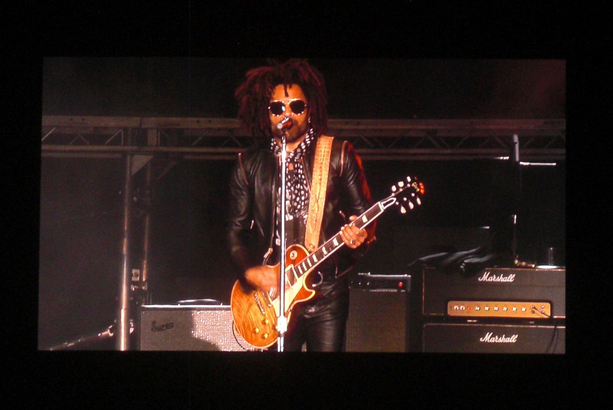 giteallonnes49's tweet photo. Hier nous étions présents à l'@atf_officiel , un événement incontournable ! #Tours #lennykravitz #AmericanToursFestival #HarleyDavidson https://t.co/t5gdvcfg8g