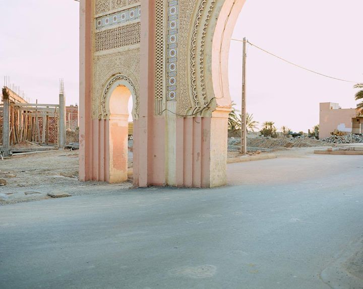 FlanelleMag's tweet photo. By @ibandera 
- Small towns in the northwest edge of the Sahara, Morocco. (2015-2018) https://t.co/4G92uIm6SV
