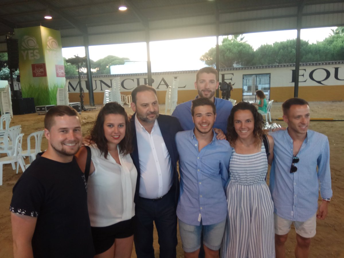 YanireJara's tweet photo. Ayer dimos por finalizado el #YESSummercamp2018. En la ceremonia de clausura tuvimos la gratificante intervención de nuestro secretario de organización y ministro en este momento, @abalosmeco . Un partido socialista unido nos hará vencer en todas las elecciones futuras. https://t.co/lUAdE5mDZx