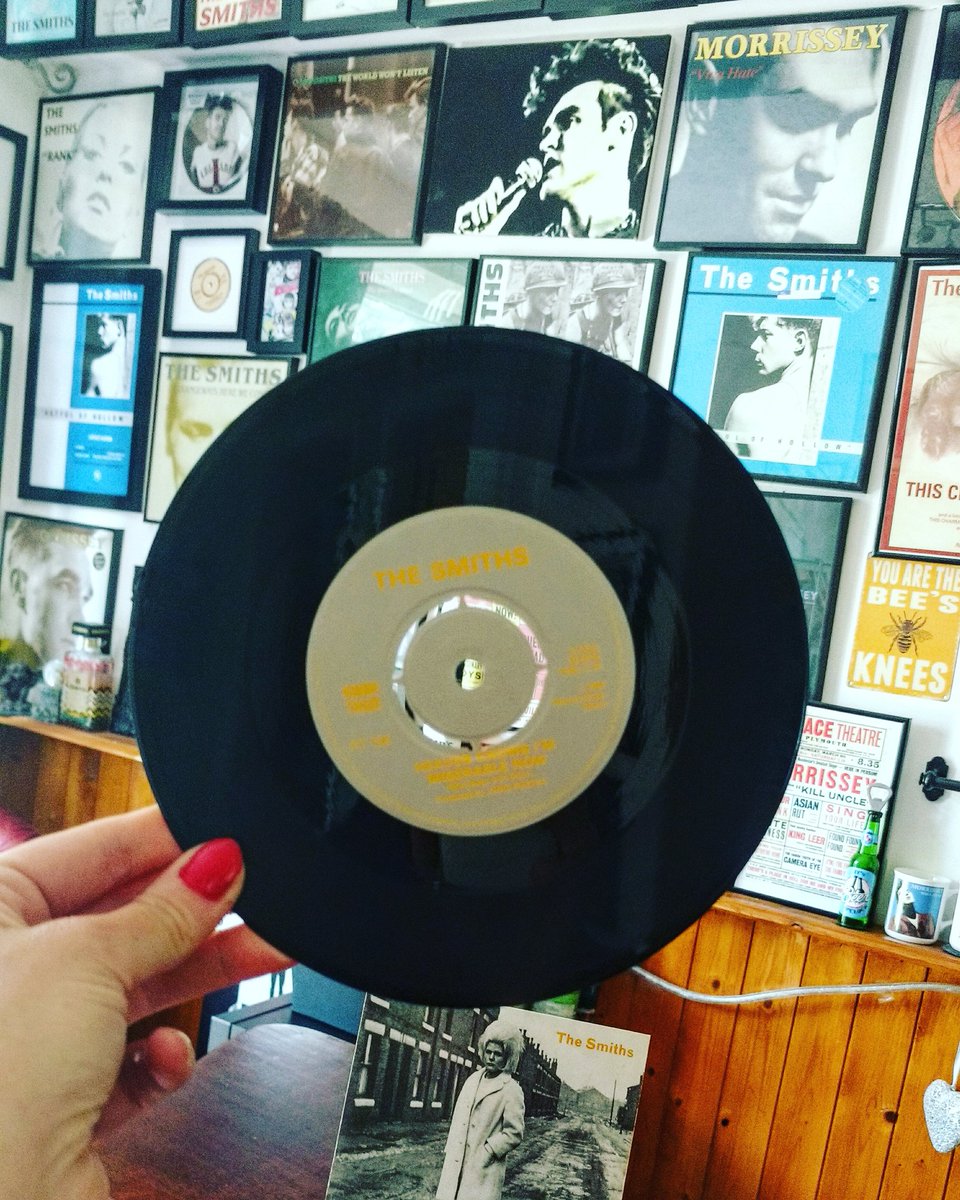 MrsPearsonMPA's tweet photo. I was happy in the haze of a drunken hour #heavenknowsimmiserablenow #thesmiths #vinyloftheday #recordcollection #Morrissey #johnnymarr #joolsbar #hangovercure #musichelps https://t.co/5kf45ryPPk