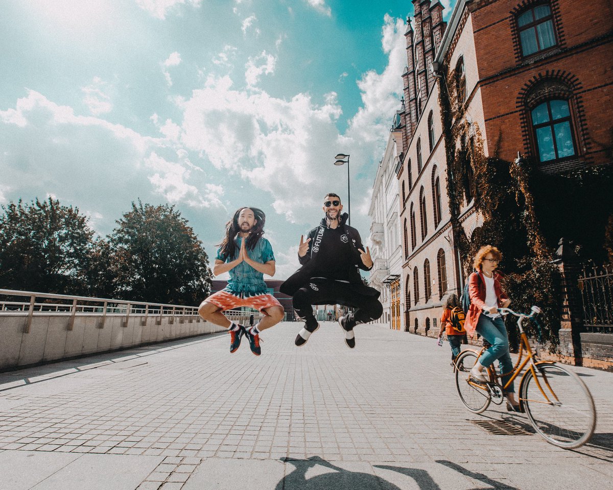 #aokijump #919. The Aoki x @DonDiablo Jump. Poland. July 13, 2018 https://t.co/dFrqlY3n6c