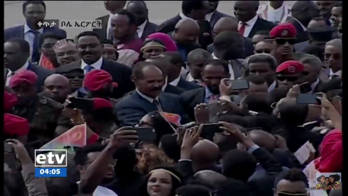 BeyeneRussom's tweet photo. Simply wonderful!
Historic!
President Isaias receiving a 'hero's welcome' by the gov. &amp; people of Ethiopia
Overwhelmed he said:
"From now on we r one people"
"Our path &amp; our future is z same"
Mission of #peace accomplished!
Mission for #developmnt commencing! https://t.co/QvDnJGYevM
