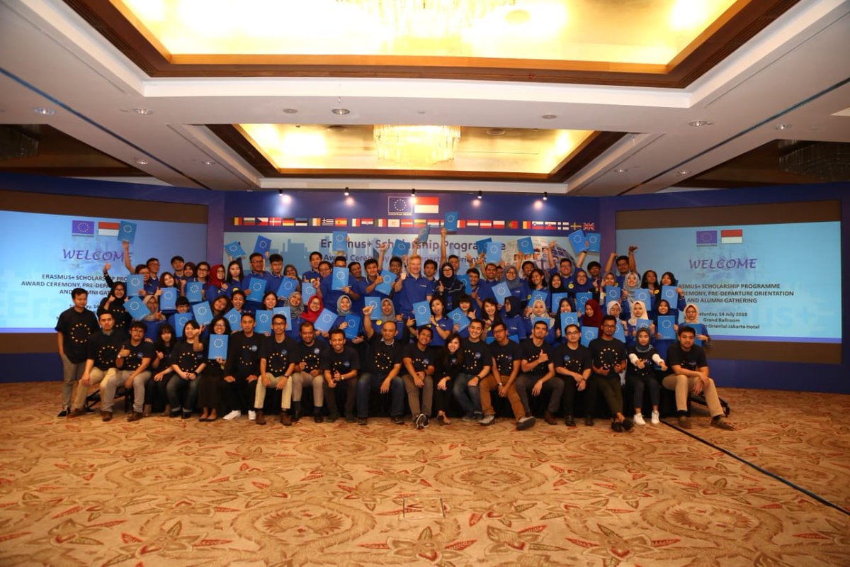 uni_eropa's tweet photo. Congratulations! 240 Indonesian students and scholars have successfully earned scholarships from the EU under the #ErasmusPlus Programme. Soon the awardees will travel to various EU Member States for the academic year 2018 - https://t.co/e5xr9WON2U https://t.co/9xBCbaJ2Ox