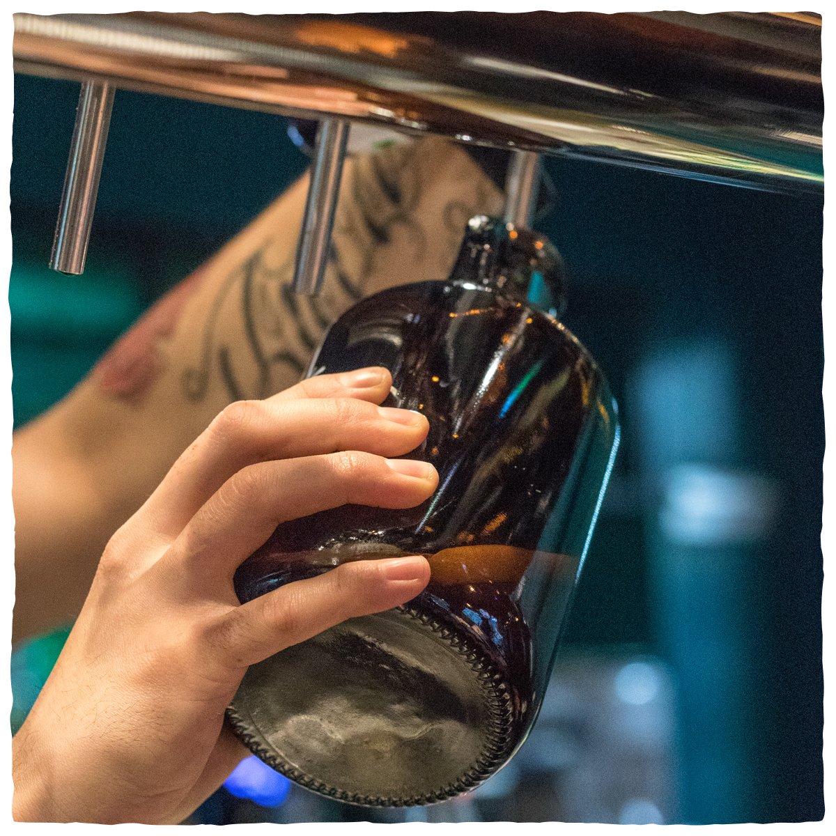 BadToroPalermo's tweet photo. ¿Cuántas variedades de cerveza necesitás para ser feliz? ¿16? ¿34? Si 60 es un número que te cierra, venite a Bad Toro y descubrí de qué se trata la Furia Cervecera. #Palermo #cerveza #beer #birra #bier #biere #burger #chori #tacos https://t.co/FXv9qwsmBY