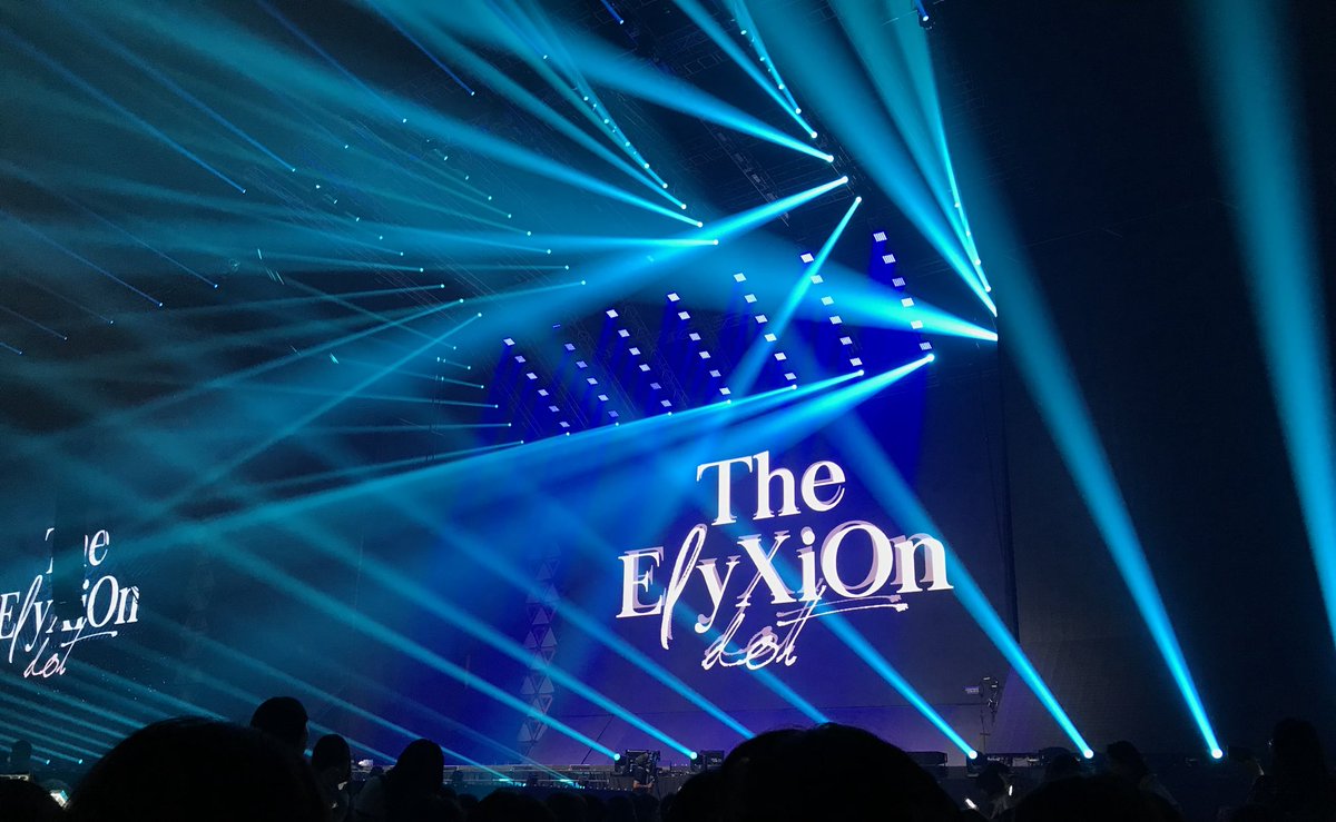 baekchenini's tweet photo. The EℓyXiOn dot 2018.07.14 
오늘도 뜨거운 고척돔 
자리는 B2 통로측 중앙쯤. 
스윗라이즈와 내가미쳐 를 코앞에서 보고 😇 찍을 여력도 없이 정말 와.. https://t.co/lTo1dSJ1Sy
