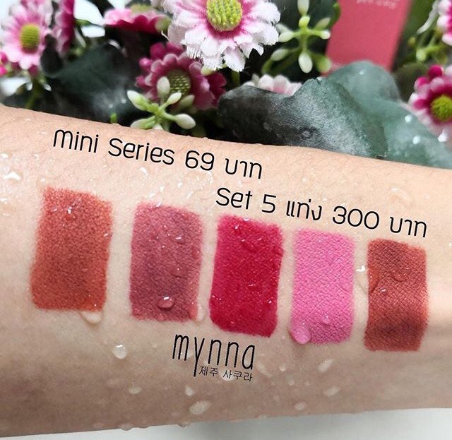 MaShowShop's tweet photo. โปรดี๊ดี​‼️Mynna​ #ลิปมินนา​ 69​ บาท
จัดเซท​ 5​ แท่ง​ 300​ บาท
5 สี​ 5 ไสตล์​ เลือกสีที่ใช่สำหรับคุณ
💋ลิปมินิ​ เนื้อแมทสีออแกนิค​ ธรรมชาติสุดสุด​ 💙
🌸 3​ in1 ตา​ แก้ม ปาก
💄ปาดตา แก้ม ปาก ในแท่งเดียว https://t.co/AQv44b5IFK