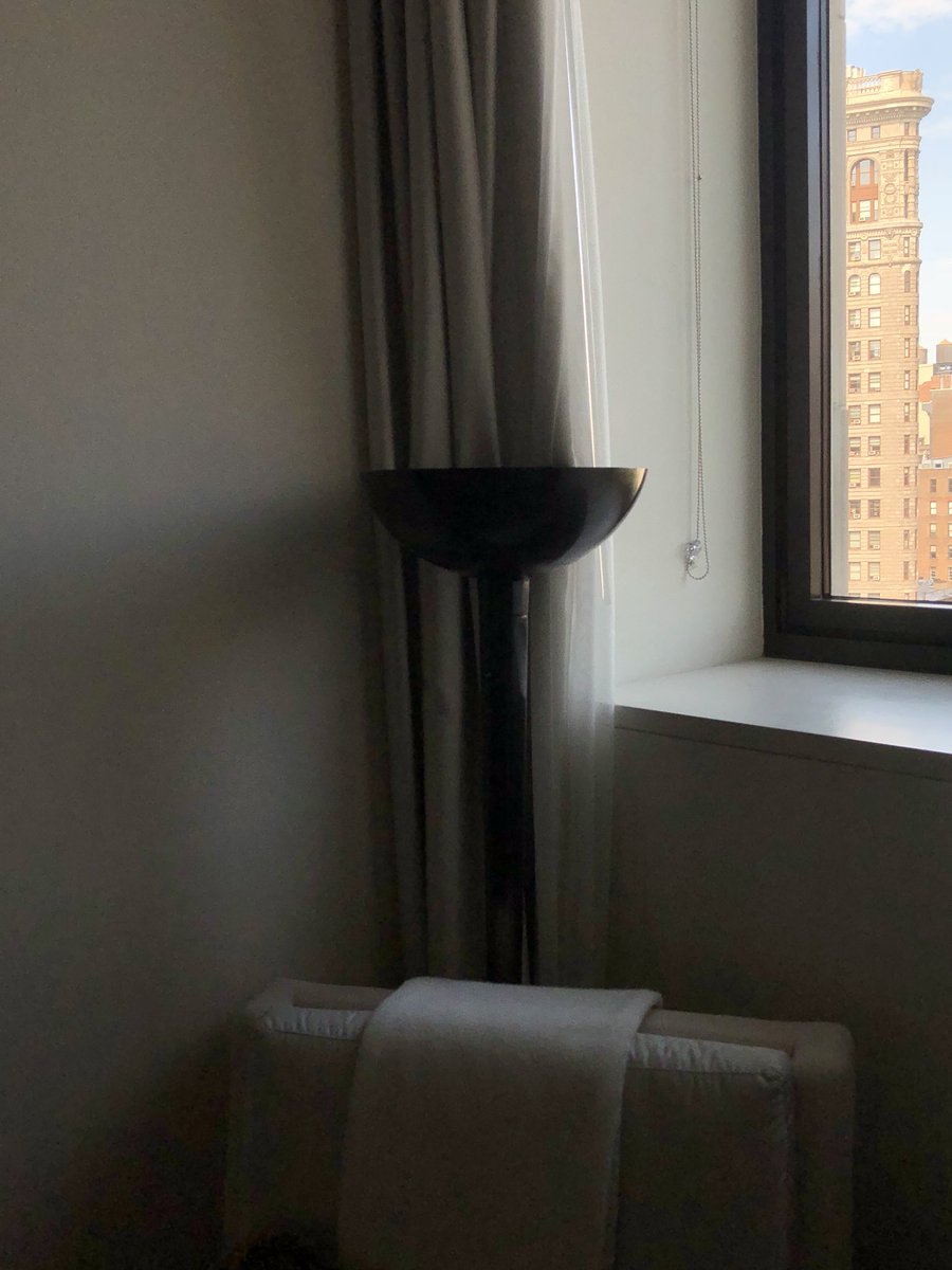 Glen Weldon On Twitter Remember That Cheap Ass Black With Fake